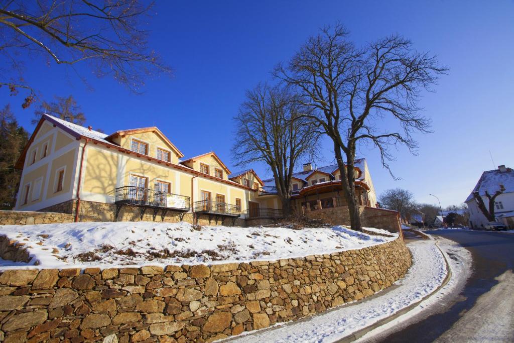 Hotel Gold Chotoviny Eksteriør bilde